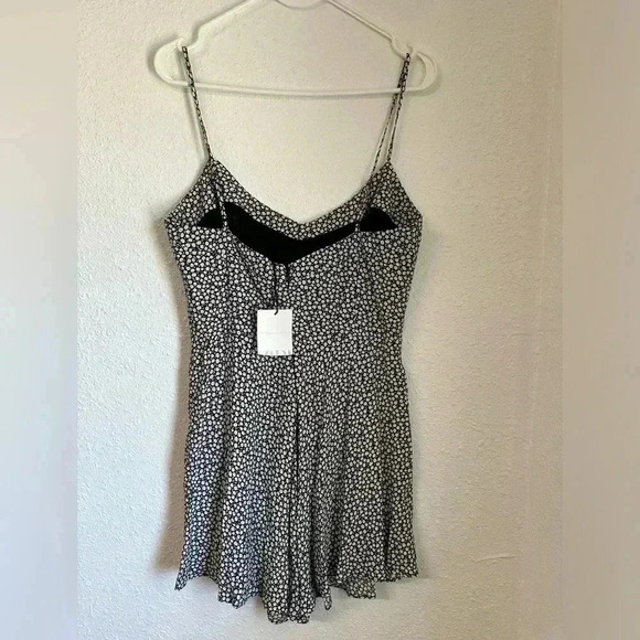 NWT Zara Black&White Floral Romper. Size M - Picture 4 of 6